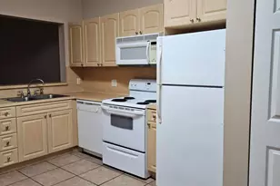 7900 NW 6th St, Pembroke Pines, FL 33024 - Photo 4