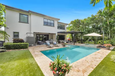 8685 Watercrest Circle W, Parkland, FL 33076 - Photo 4