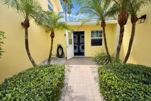 2660 NE 8th Ave, Wilton Manors, FL 33334 - Photo 14
