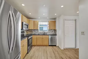 3051 NE 48th St, Fort Lauderdale, FL 33308 - Photo 14