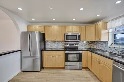 3051 NE 48th Street #702, Fort Lauderdale, FL 33308 - Photo 10