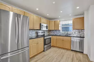 3051 NE 48th St, Fort Lauderdale, FL 33308 - Photo 12