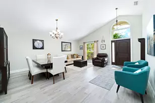 22585 Middletown Dr, Boca Raton, FL 33428 - Photo 4