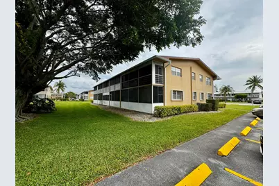 1 Canterbury A, West Palm Beach, FL 33417 - Photo 2