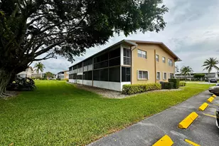 1 Canterbury A, West Palm Beach, FL 33417 - Photo 2