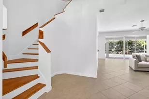 194 Lone Pine Dr, Palm Beach Gardens, FL 33410 - Photo 12