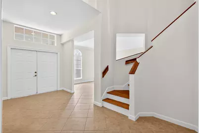 194 Lone Pine Drive, Palm Beach Gardens, FL 33410 - Photo 2