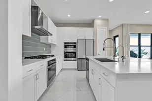 8239 Oceanus Dr, Boca Raton, FL 33496 - Photo 10