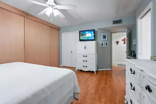 6698 N 10th Ave N, Lake Worth, FL 33467 - Photo 16