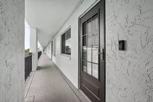 6698 N 10th Ave N, Lake Worth, FL 33467 - Photo 4