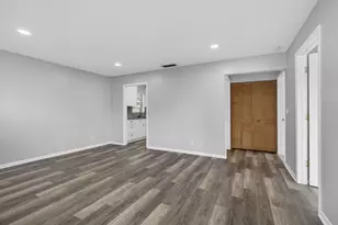 4726 Summit Blvd, West Palm Beach, FL 33415 - Photo 8