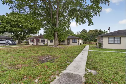 4726 Summit Boulevard, West Palm Beach, FL 33415 - Photo 1