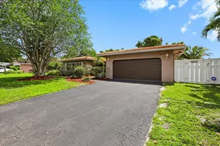 11744 NW 26th Ct, Coral Springs, FL 33065 - Photo 4