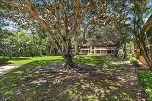 128 Brackenwood Rd, Palm Beach Gardens, FL 33418 - Photo 28