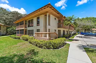 128 Brackenwood Rd, Palm Beach Gardens, FL 33418 - Photo 1