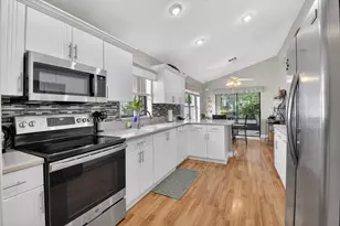 10387 Lexington Cir S, Boynton Beach, FL 33436 - Photo 16