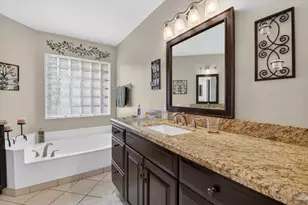 10387 Lexington Cir S, Boynton Beach, FL 33436 - Photo 22