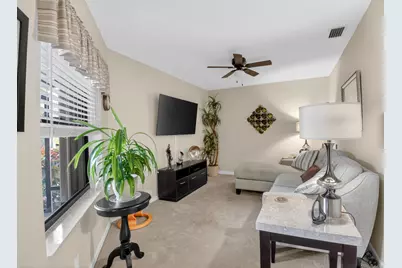 10387 Lexington Circle S, Boynton Beach, FL 33436 - Photo 18