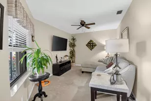 10387 Lexington Cir S, Boynton Beach, FL 33436 - Photo 18