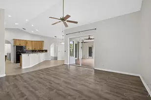 13805 Folkestone Cir, Wellington, FL 33414 - Photo 20