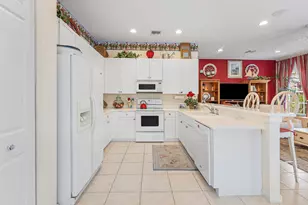 123 Via Castilla, Jupiter, FL 33458 - Photo 12