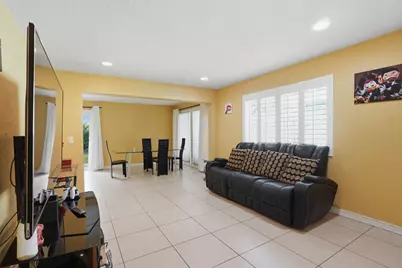 1402 NE 32nd Street #A-b, Oakland Park, FL 33334 - Photo 10