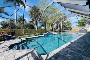 1540 Farmington Ct, Wellington, FL 33414 - Photo 2