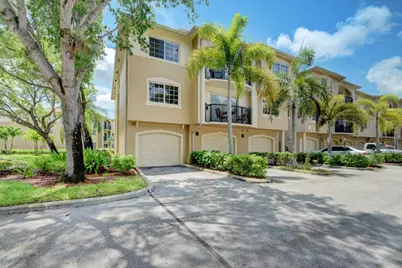 300 Crestwood Court N #307, Royal Palm Beach, FL 33411 - Photo 1