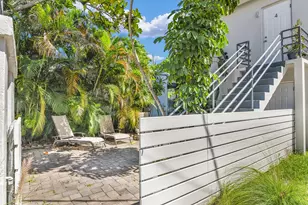 818 N Dixie Hwy, Lake Worth Beach, FL 33460 - Photo 2