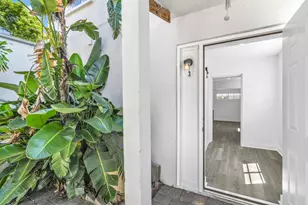 818 N Dixie Hwy, Lake Worth Beach, FL 33460 - Photo 4