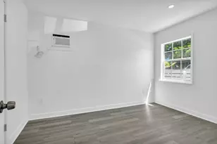 818 N Dixie Hwy, Lake Worth Beach, FL 33460 - Photo 12