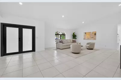 5510 W Castlegate Avenue, Davie, FL 33331 - Photo 10