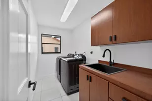 5510 W Castlegate Ave, Davie, FL 33331 - Photo 38