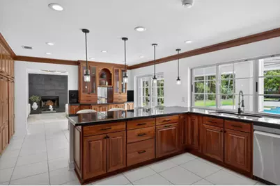 5510 W Castlegate Avenue, Davie, FL 33331 - Photo 14