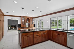 5510 W Castlegate Ave, Davie, FL 33331 - Photo 14