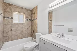 3832 NW 90th Ave, Sunrise, FL 33351 - Photo 12