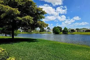 5415 Crystal Anne Dr, West Palm Beach, FL 33417 - Photo 2