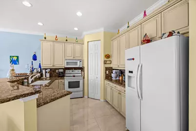 1406 Mariner Bay Boulevard, Fort Pierce, FL 34949 - Photo 10
