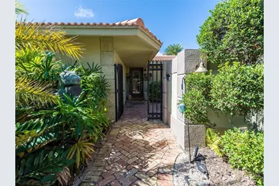 2319 NE 16th Avenue, Wilton Manors, FL 33305 - Photo 8