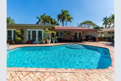 2319 NE 16th Avenue, Wilton Manors, FL 33305 - Photo 2