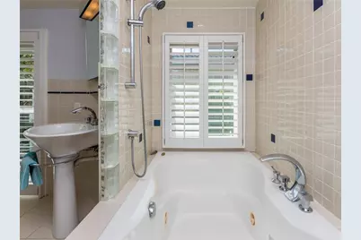 2319 NE 16th Avenue, Wilton Manors, FL 33305 - Photo 42