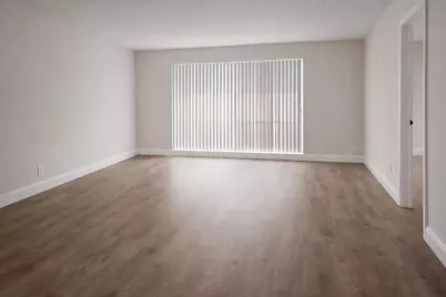 541 NE 48th Street #Apt 205, Boca Raton, FL 33431 - Photo 2