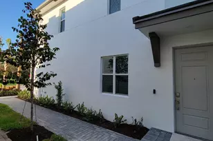 8978 Zevon Ct, Lake Worth, FL 33467 - Photo 4