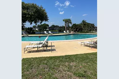 143 West Court, Royal Palm Beach, FL  - Photo 28