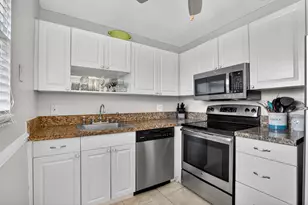 380 Monaco H, Delray Beach, FL 33446 - Photo 10