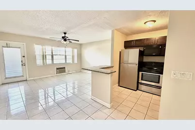 79 Lyndhurst D, Deerfield Beach, FL 33442 - Photo 10