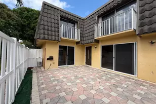 22200 Boca Rancho Dr, Boca Raton, FL 33428 - Photo 2