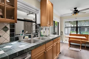 8203 NW 100th Way, Tamarac, FL 33321 - Photo 10