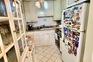 3402 Cynthia Ln, Lake Worth Beach, FL 33461 - Photo 2