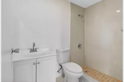 155 Seville G, Delray Beach, FL 33446 - Photo 8